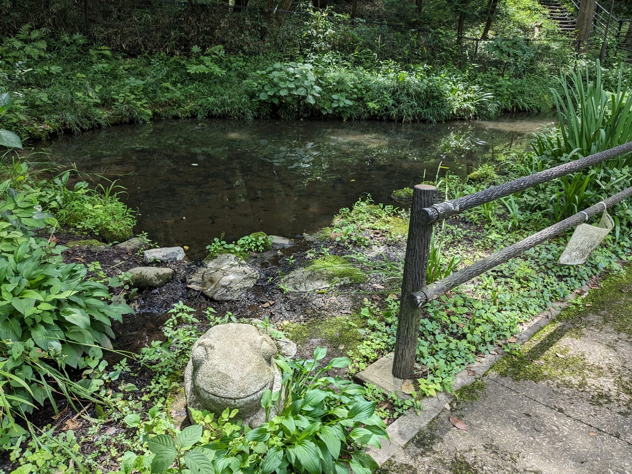 百草三方の森森緑地