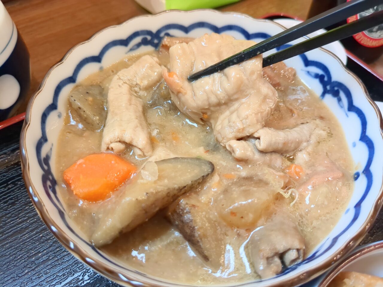 もつひの　もつ煮定食