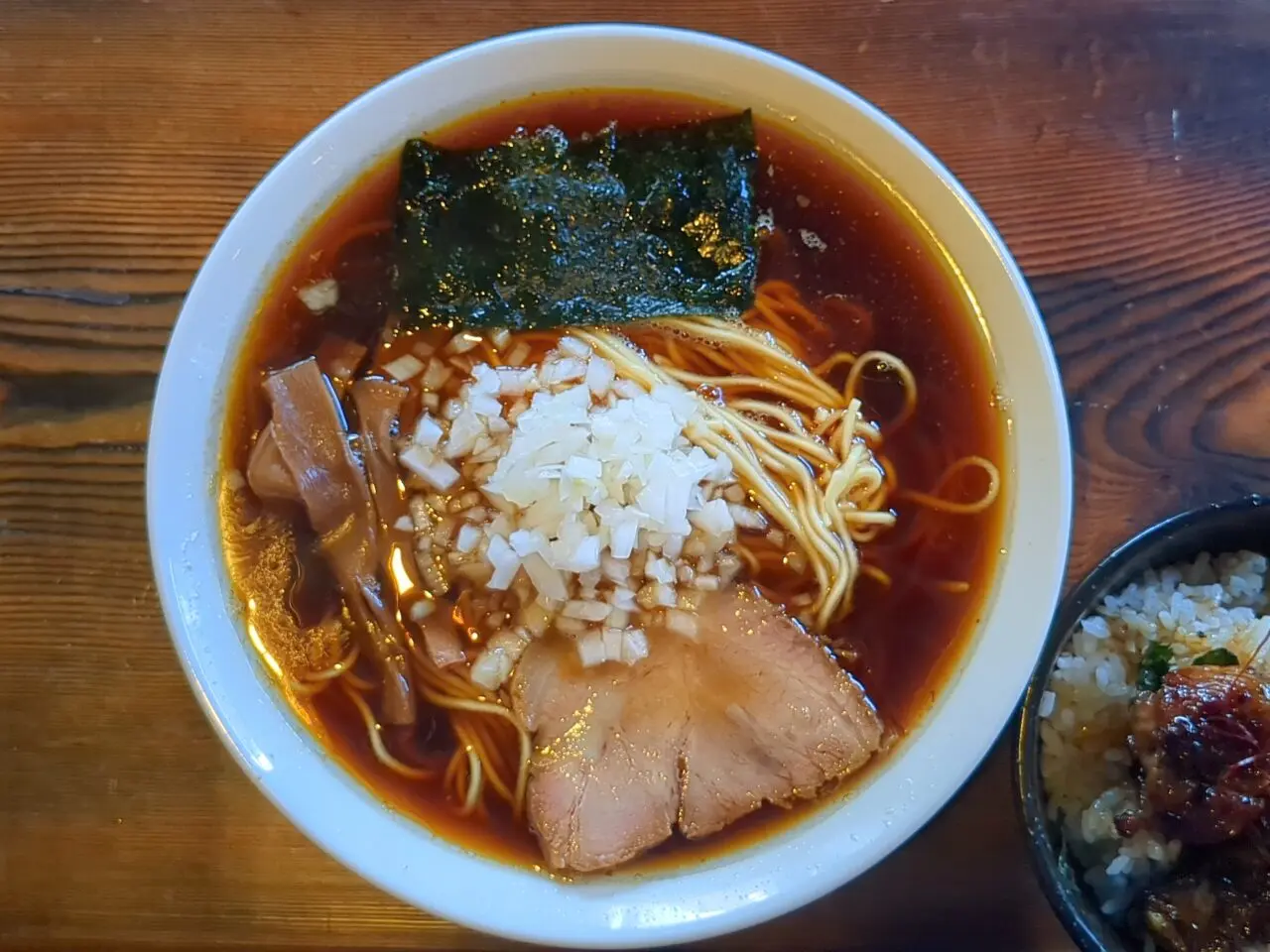八王子ラーメン　あじたつ