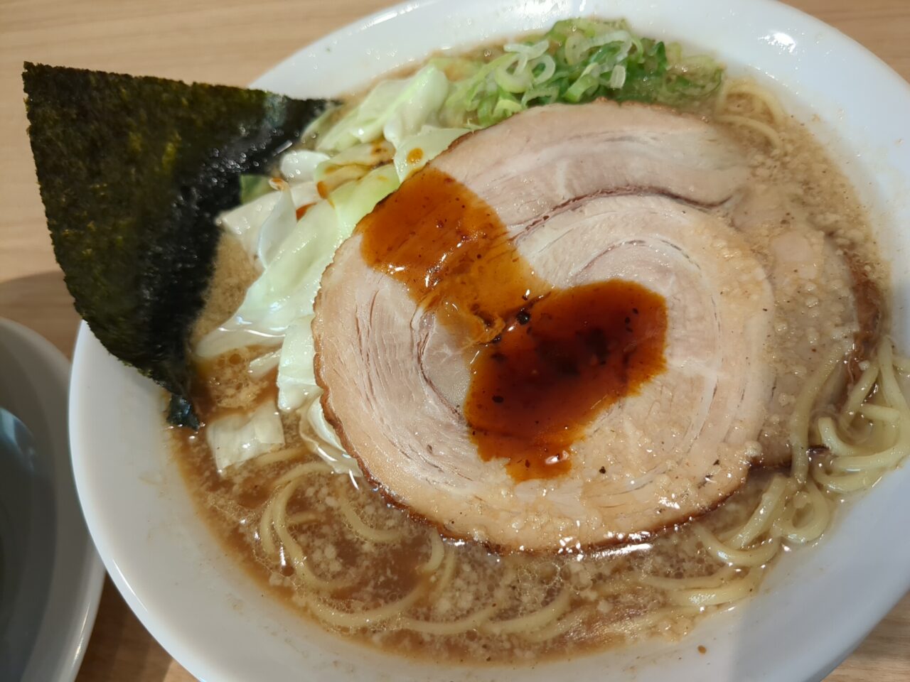 熟成醤油ラーメン きゃべとん 日野多摩平店