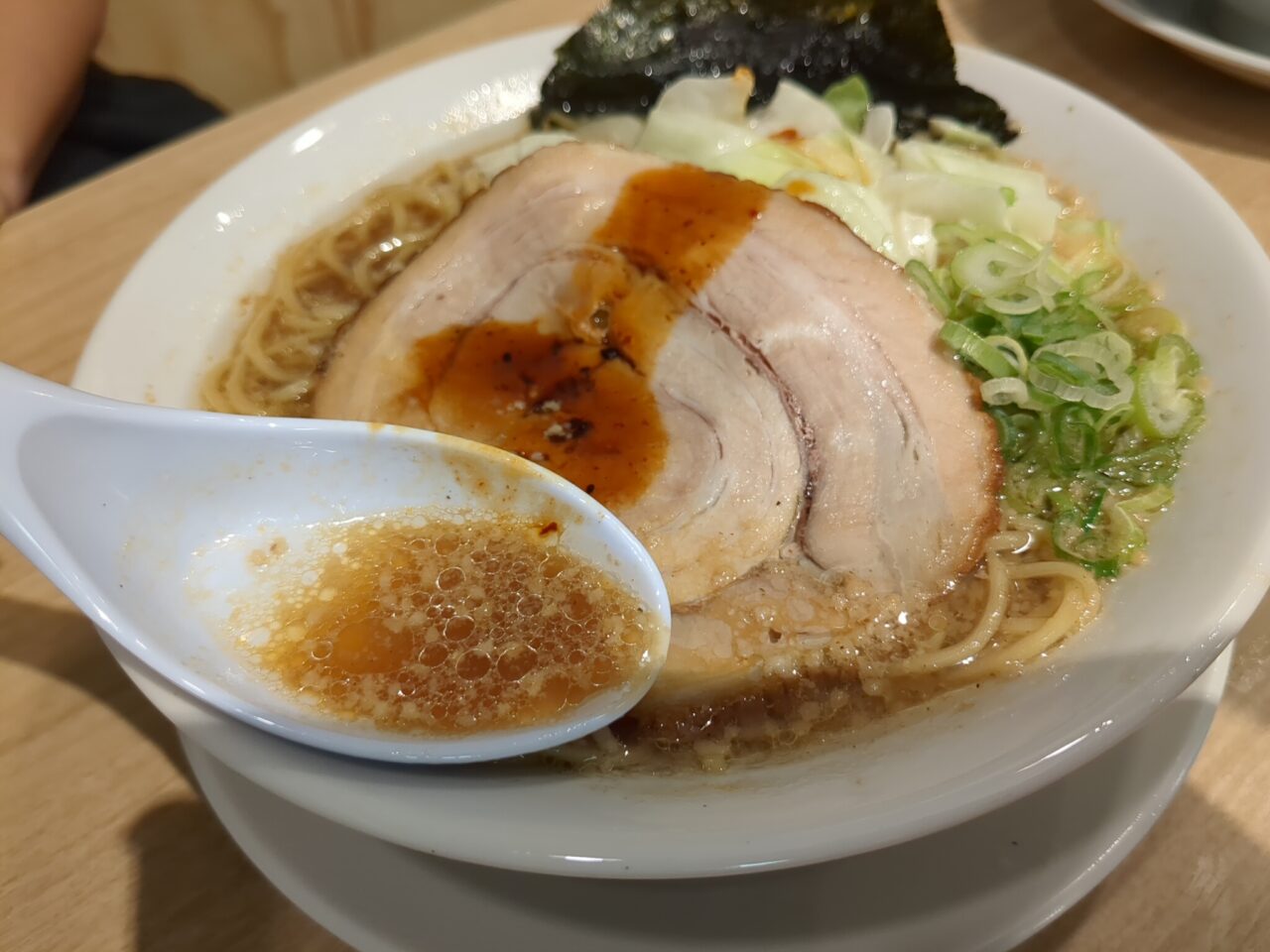 熟成醤油ラーメン きゃべとん 日野多摩平店