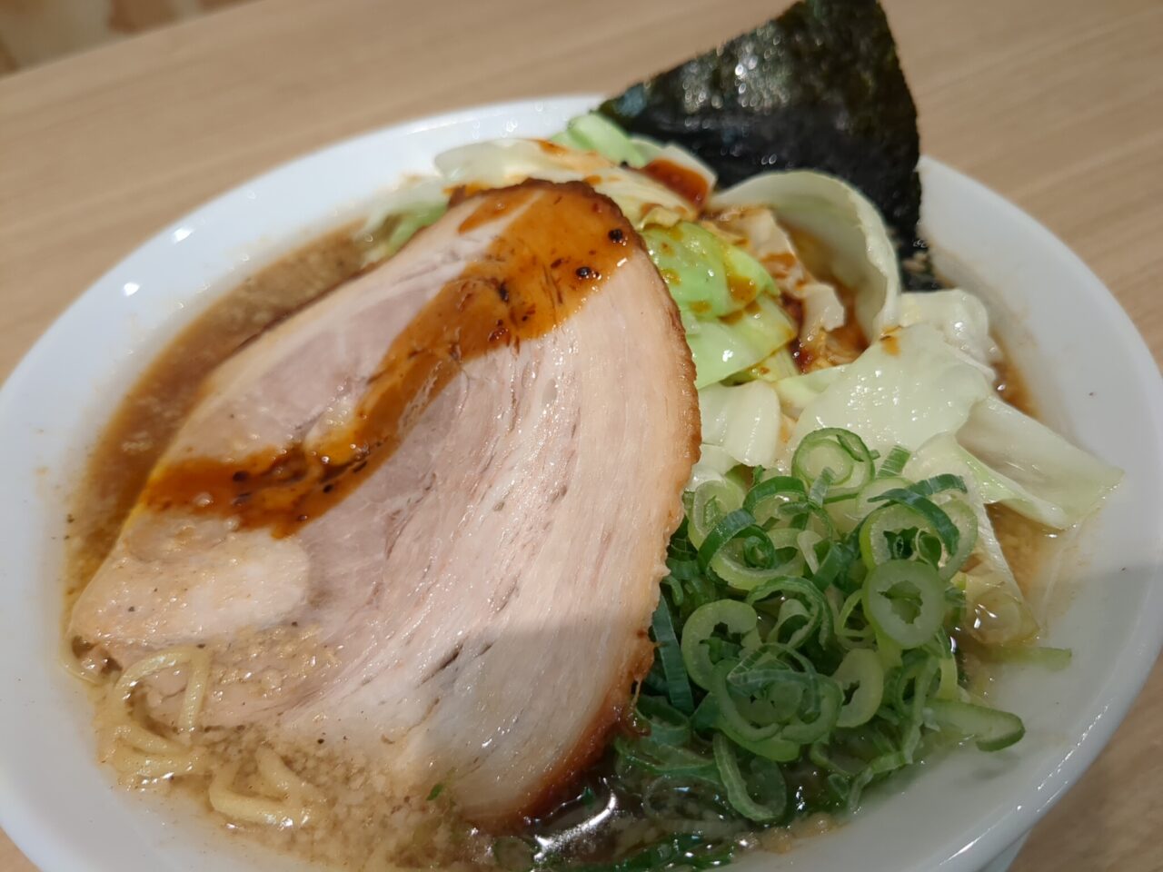 熟成醤油ラーメン きゃべとん 日野多摩平店